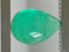 エメラルドルース