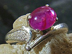 スタールビー　リング