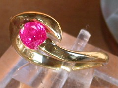 ルビー　リング18K6